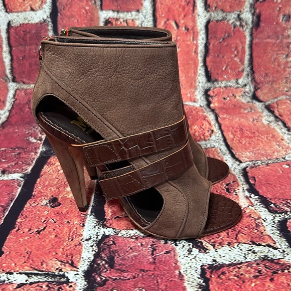 Missoni leather sued open toe women's boots size 38 US size New